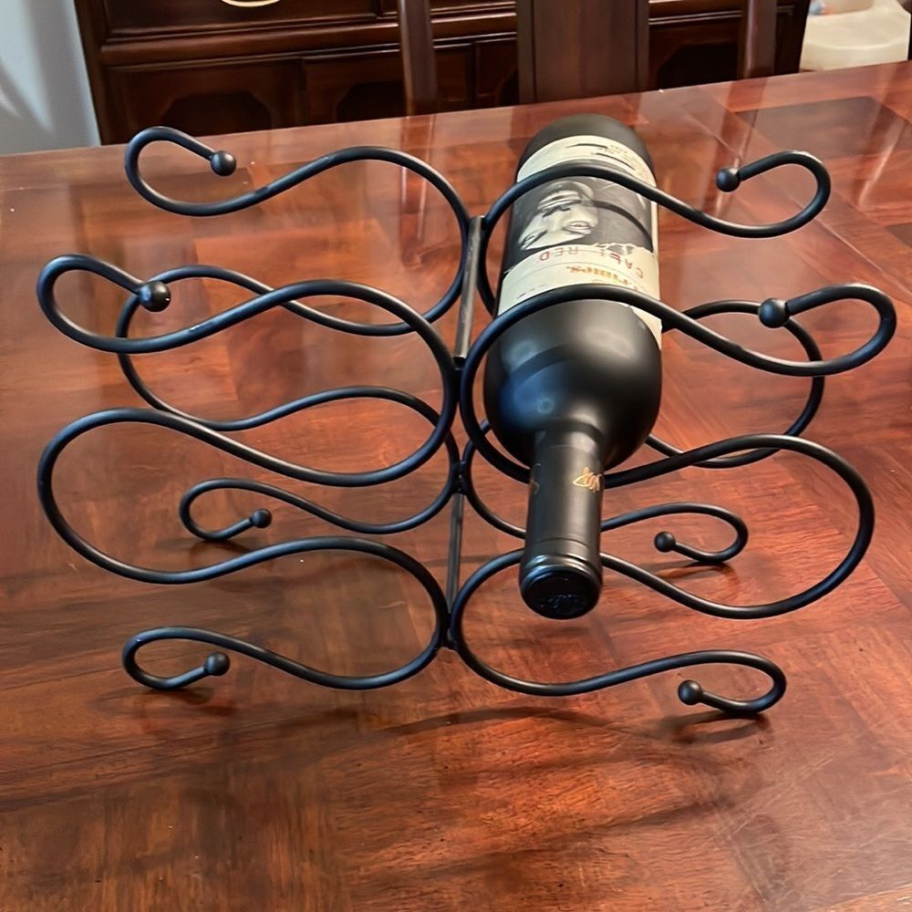 Iron Wire Wine Bottle Rack Storage - Picture 5 of 6